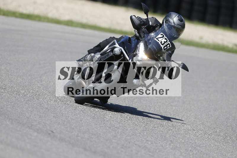 /43 08.08.2025 Discover the Bike ADR/Bike 1 gruen/236
